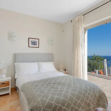 Evasion Villa *
