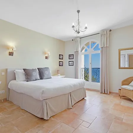 Evasion Villa